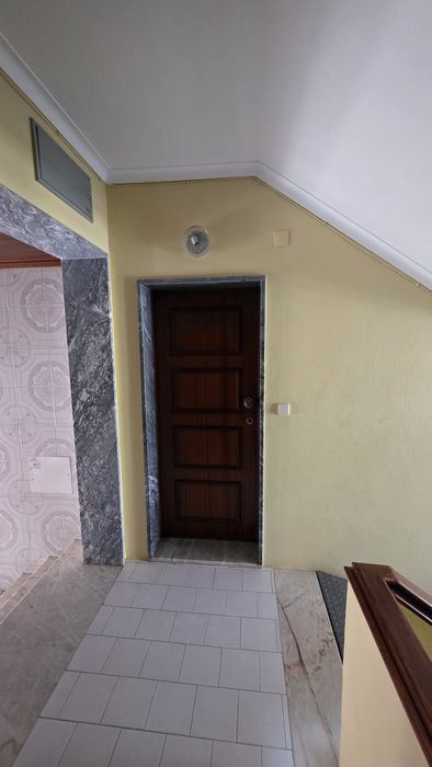 T2 baixa da banheira 107 m2.