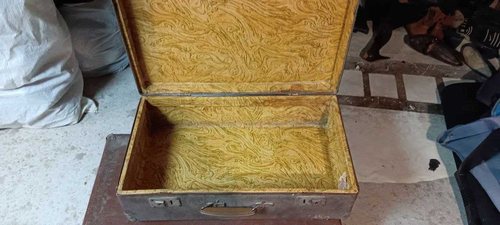 2 чемодана валіза ссср радянський винтаж старинные чемоданы