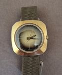 Timex Viscount dourado 1975