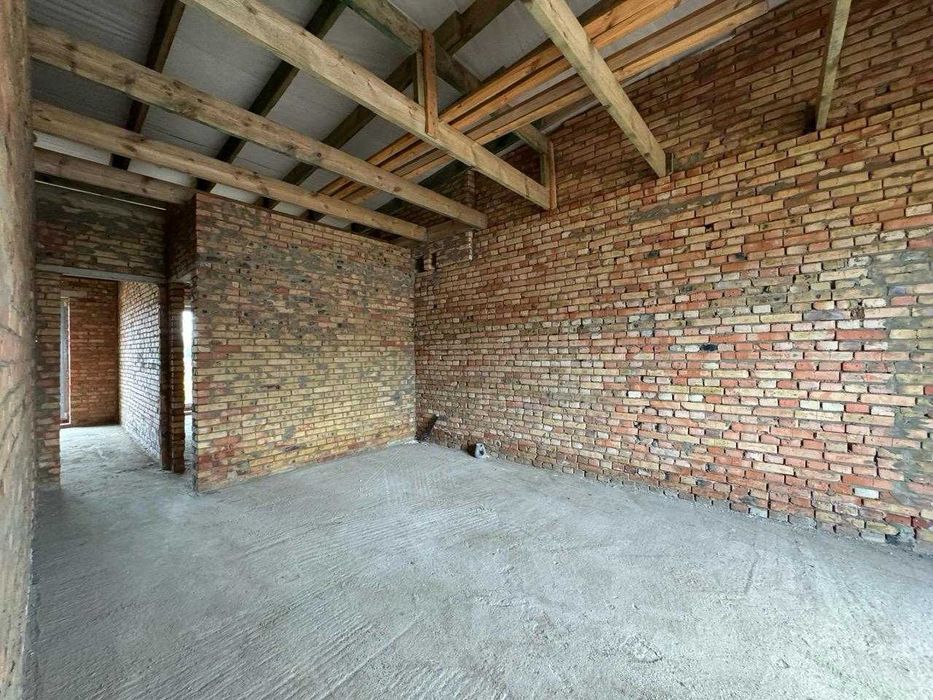 Продам таунхаус на новій широкій вулиці. Готовий до внутрішніх робіт