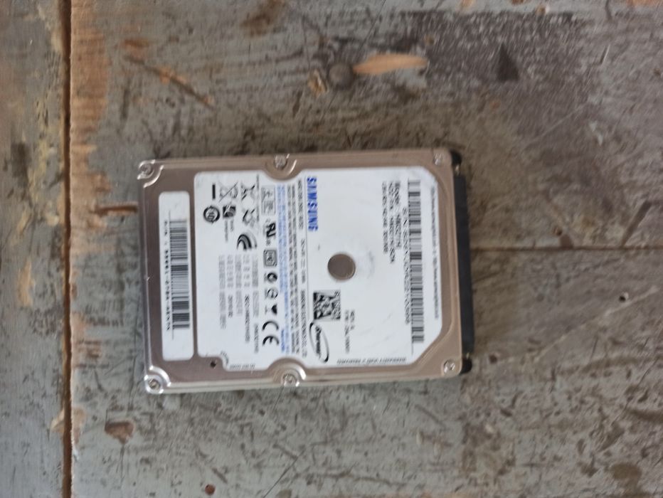 320 ГБ жоский діск від ноутбука самсунг