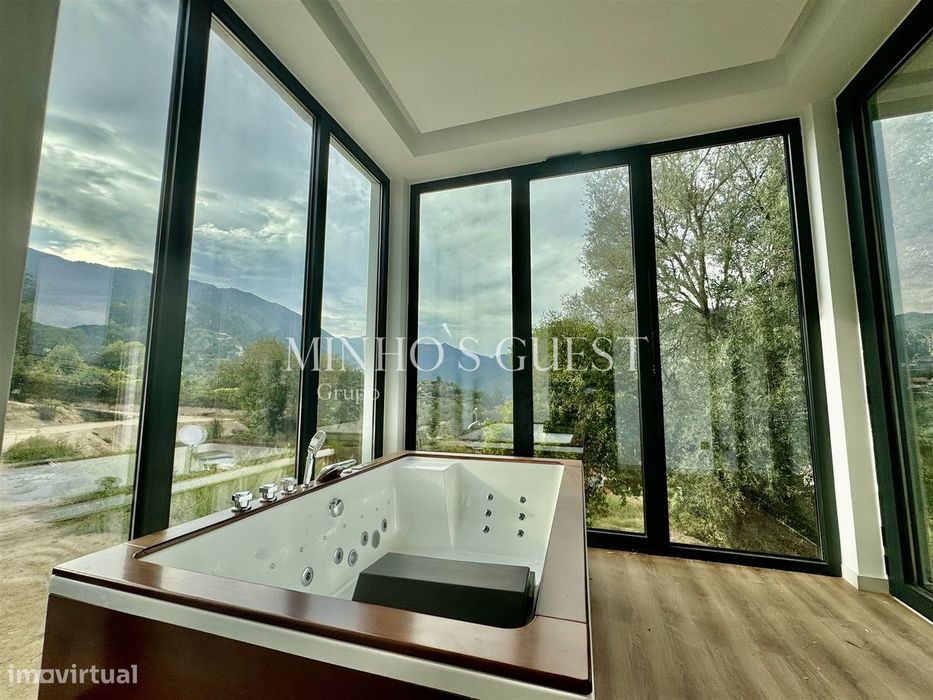 Empreendimento Turístico Único em Rio Caldo - Gerês – Investimento de