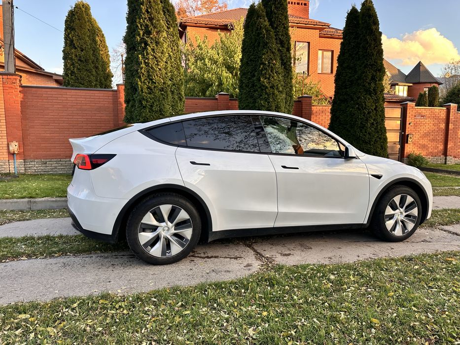 Tesla Model Y LONG RENG DUAL MOTOR Можливий обмін!
