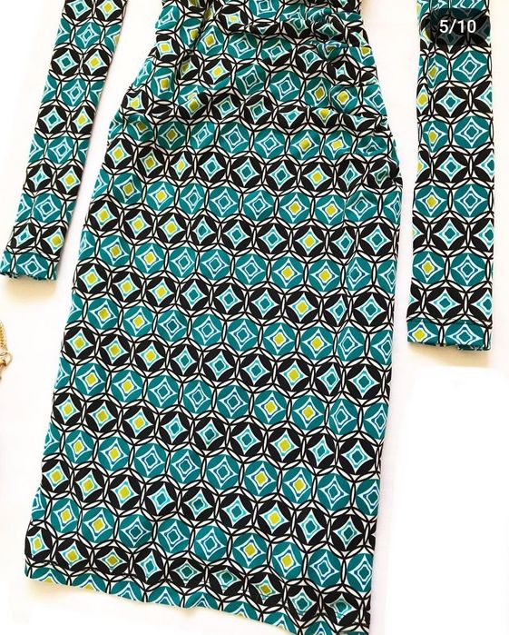 Красиве плаття красивого забарвлення,розмір m-l