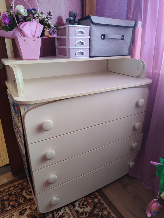 Продам дитяче ліжко з комодом