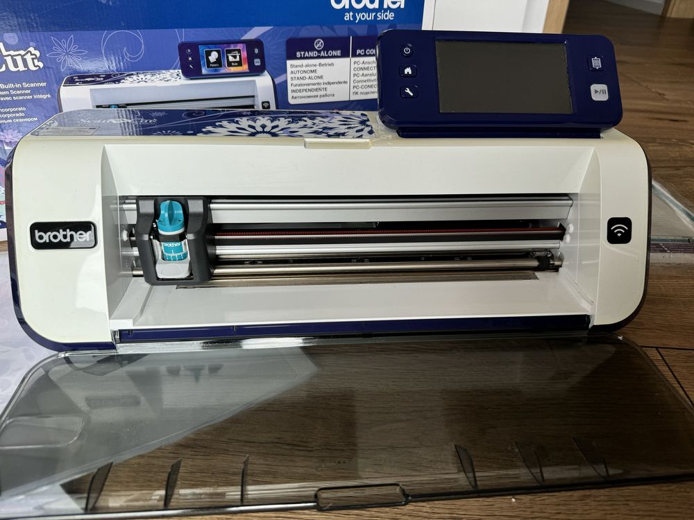 Ploter tnący Brother ScanNCut CM900