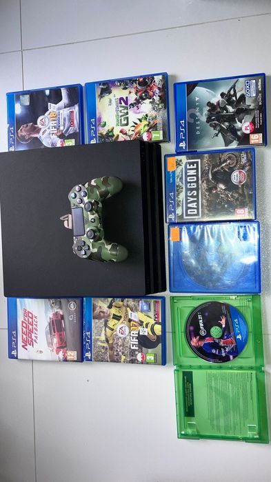 PlayStation 4 Pro Pad 8 Gier (Ps5, One X S)