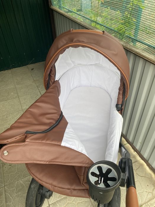 Продам коляску 2 в 1