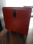 Subwoofer aktywny KEF
