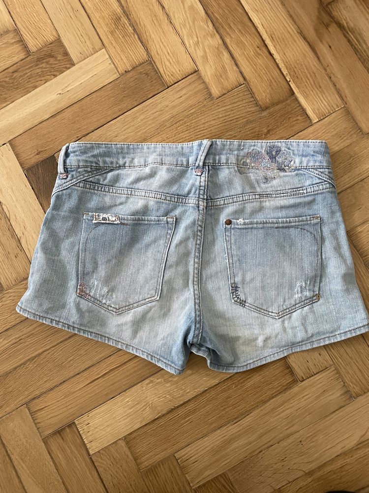 Krótkie spodenki jeansowe 170 H&M