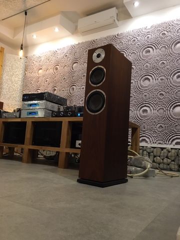 KLH Audio Quincy AudioLand Studio kolumny