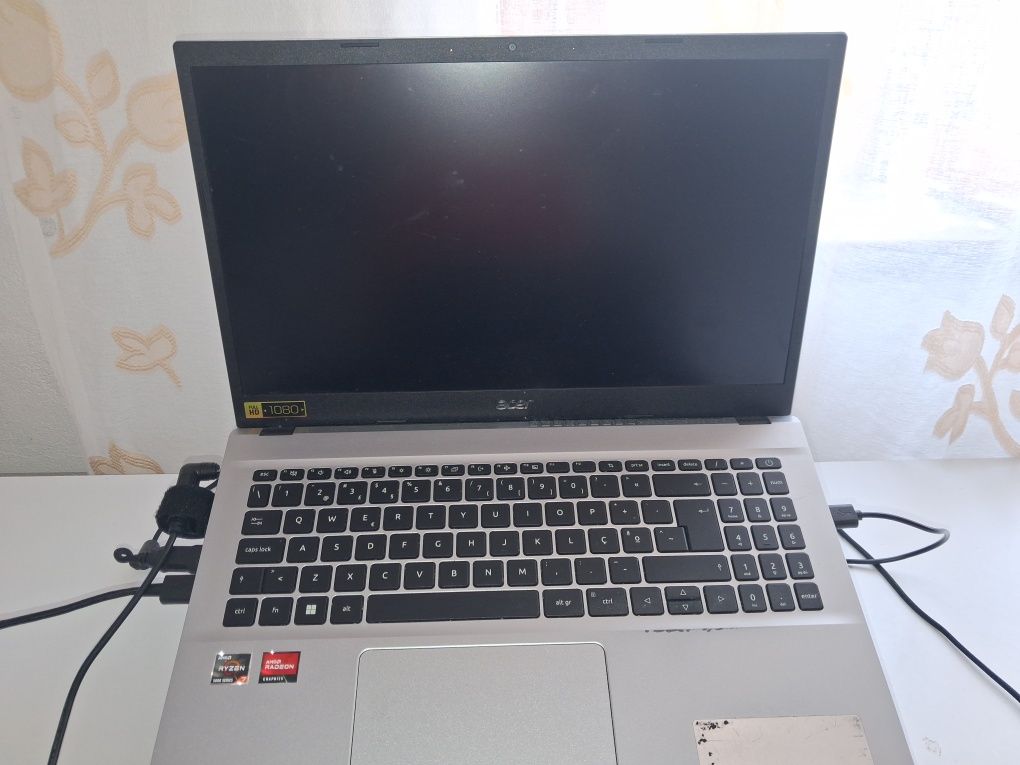 Vendo PC Acer aspire 3 15