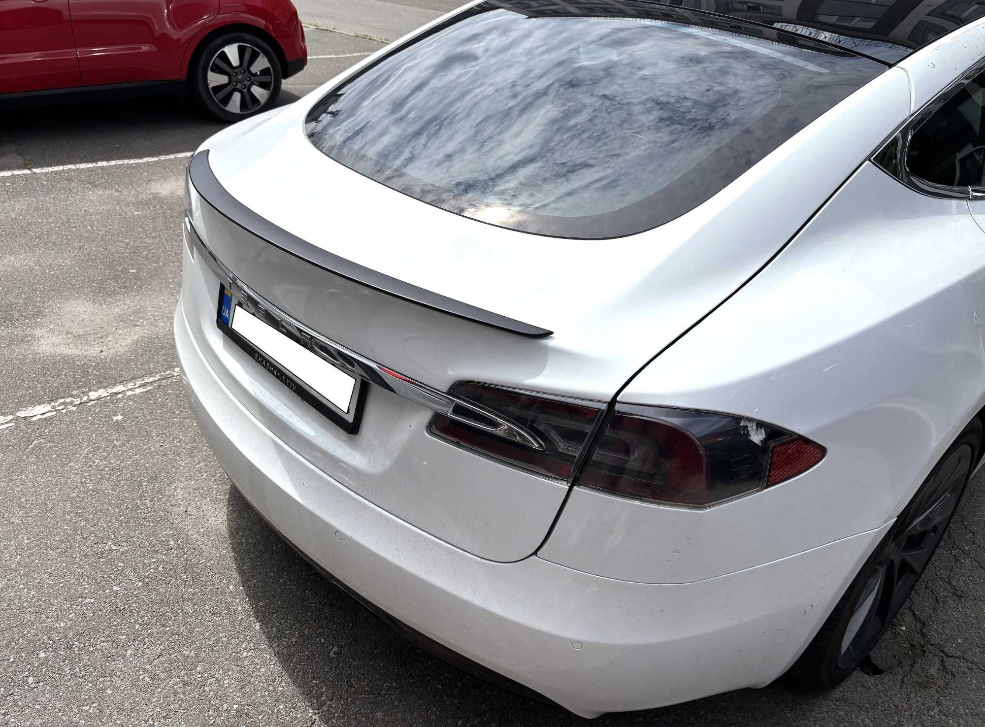 Спойлер чорний глянець та матовий тонкий Tesla Model S / ABS пластик