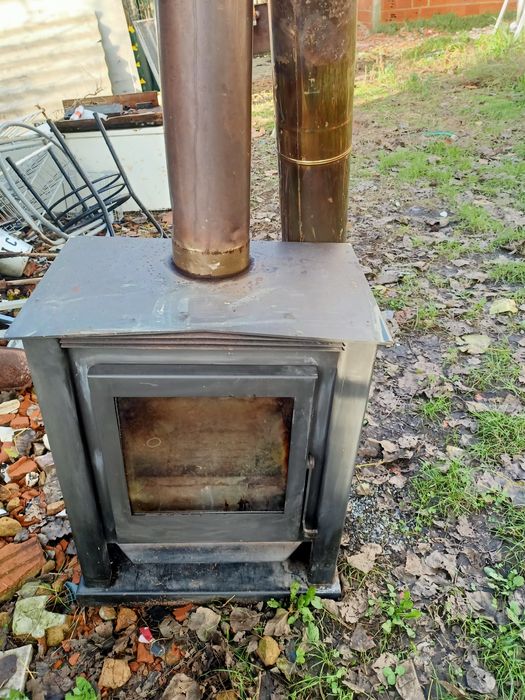 Vendo salamandra está como nova.