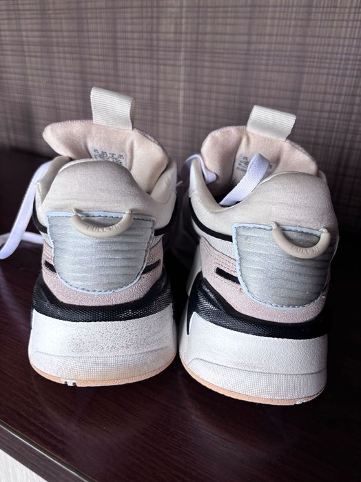 Кросівки Puma RS-X Reinvent Wn s бежевого цвета