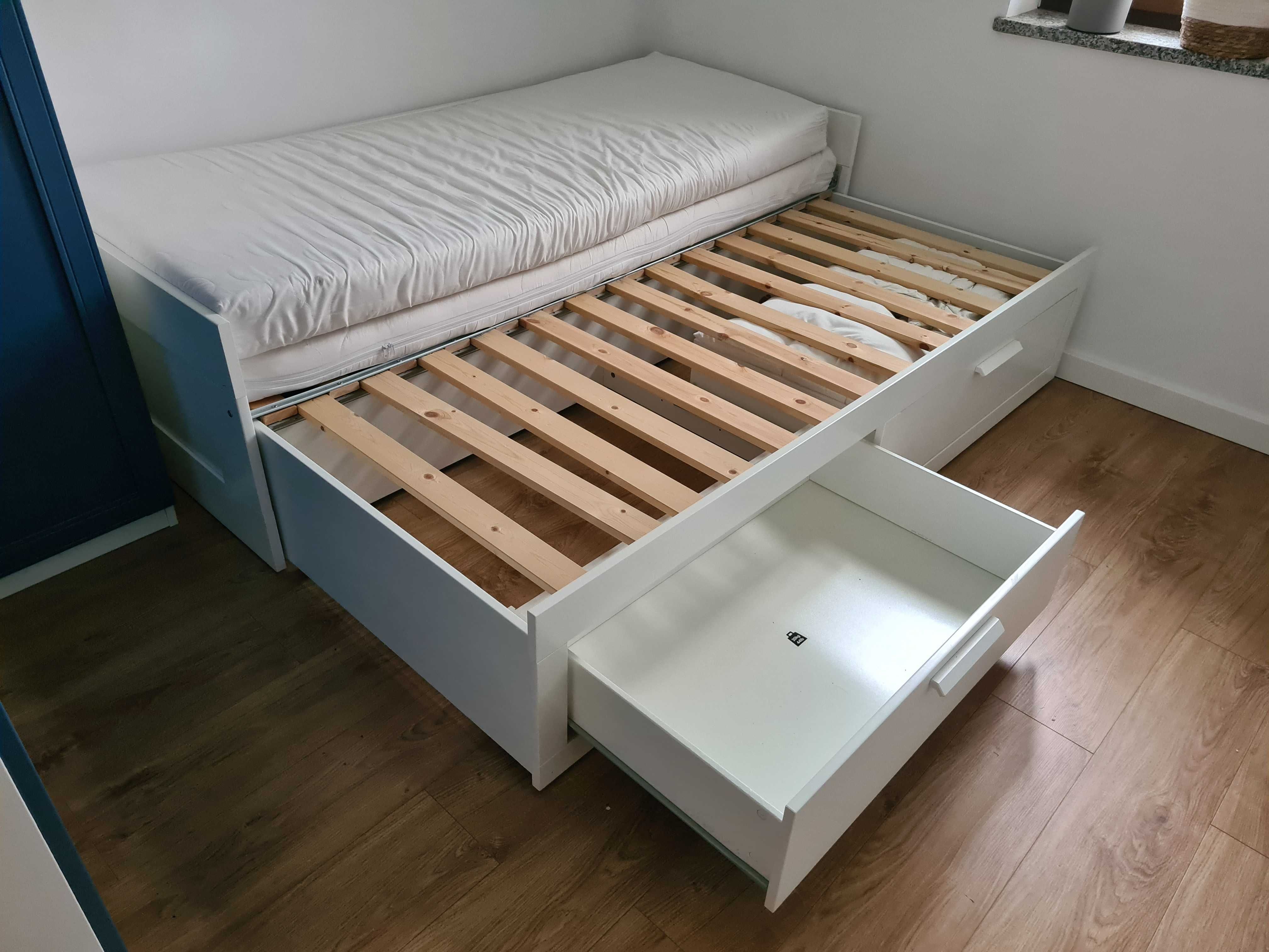 Łóżko BRIMNES IKEA, 2 materace.