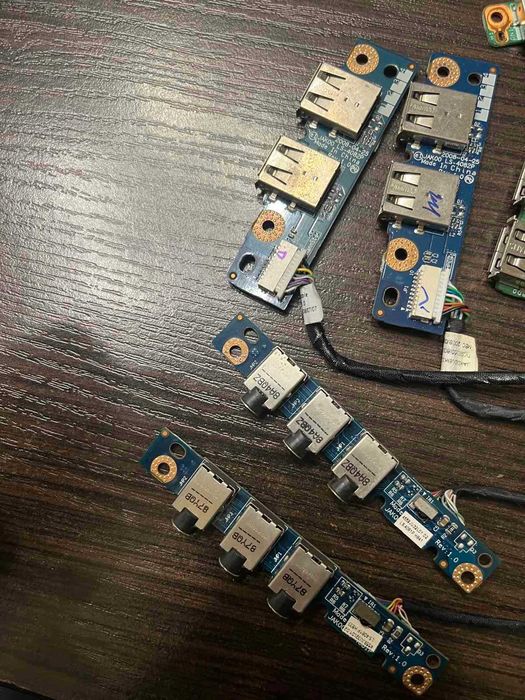 Шлейф живлення, аудіо та USB порти від HP DV7