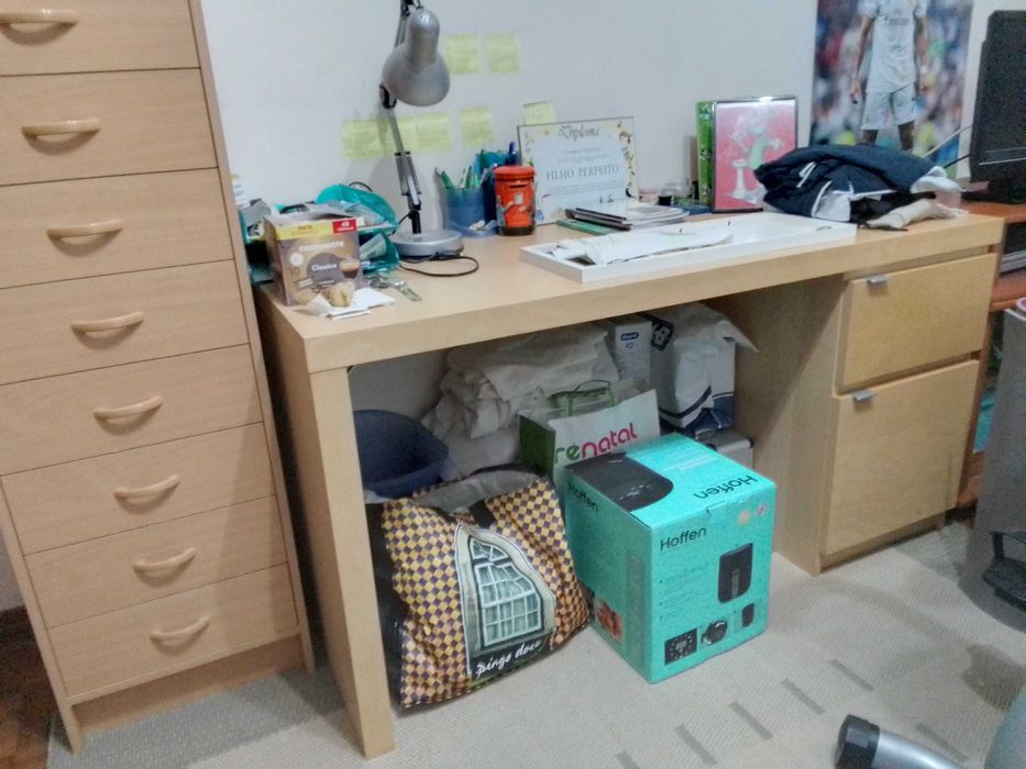 Secretária impecável