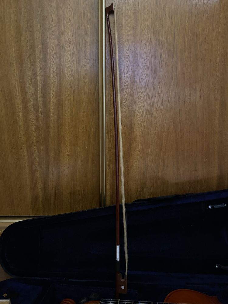 Violino quase nunca usado