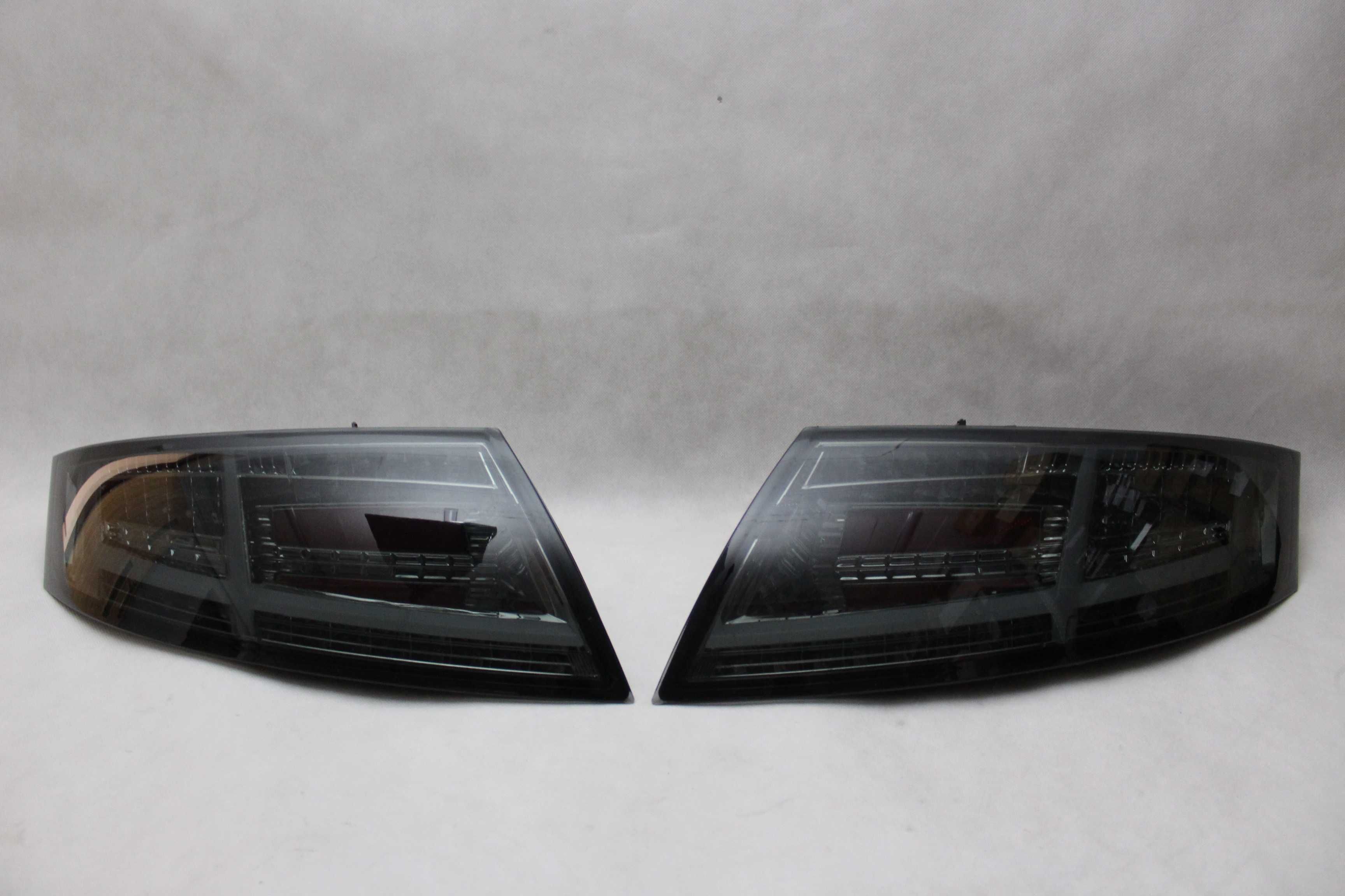 Lampy tylne tył AUDI TT 8J 2 II 06-14 LED BLACK BAR NEON Dynamic IGŁA