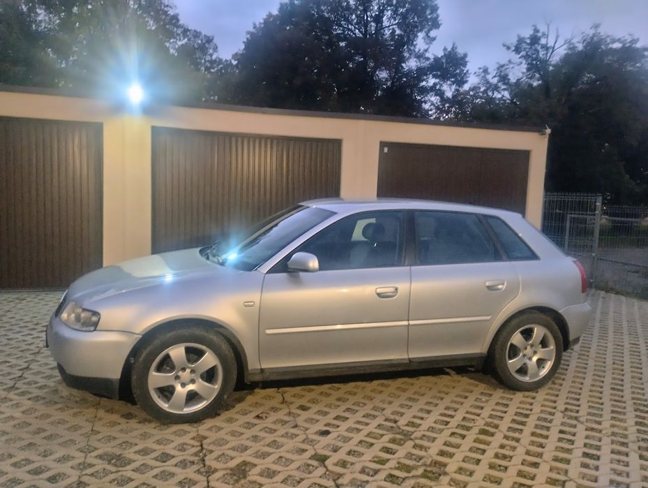 Audi A3 Lift 1,6 2002 z hakiem