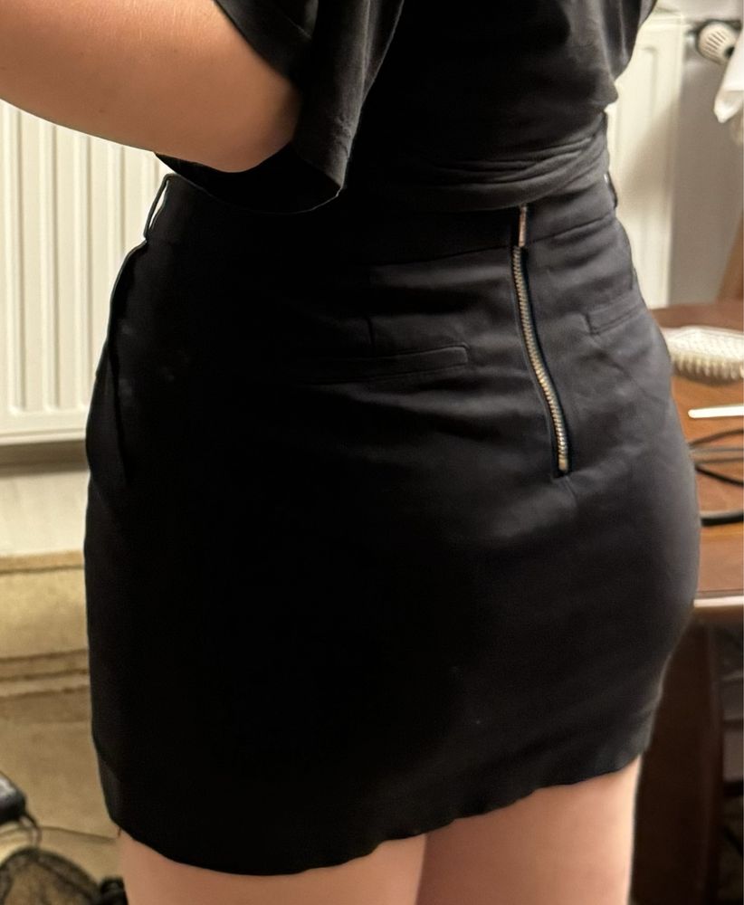Spódnica czarna elegancka