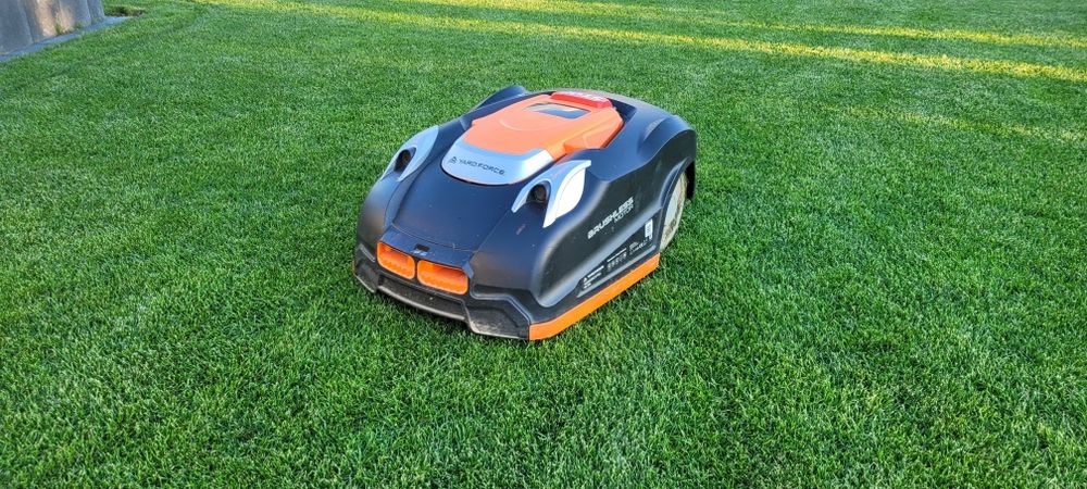 Robot koszący Yard Force NX60i