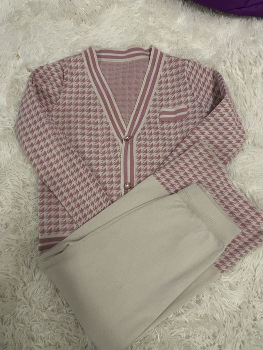 Костюм для дівчинки