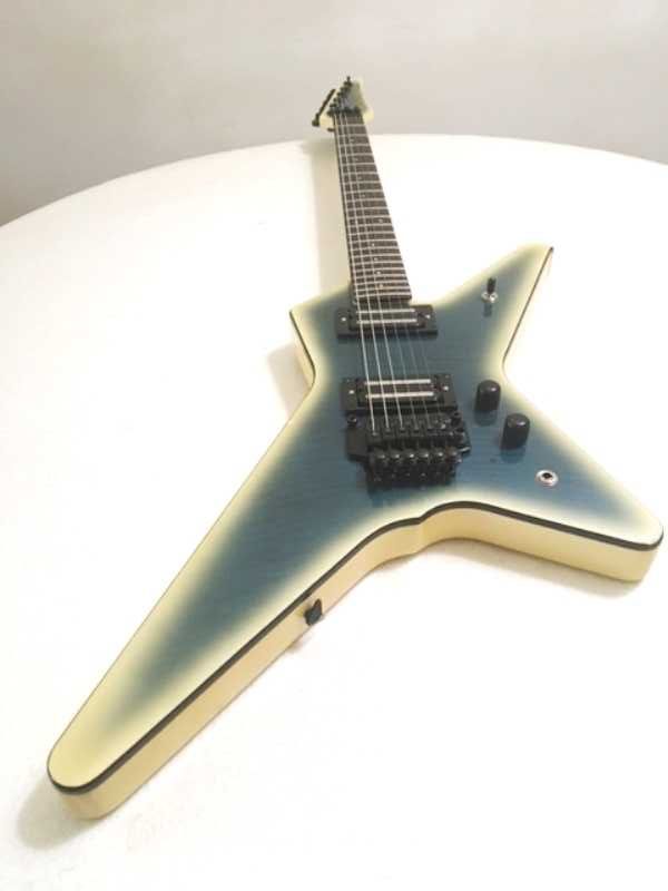Guitarra IBANEZ Made in Japan de 1984 em bom estado de funcionamento