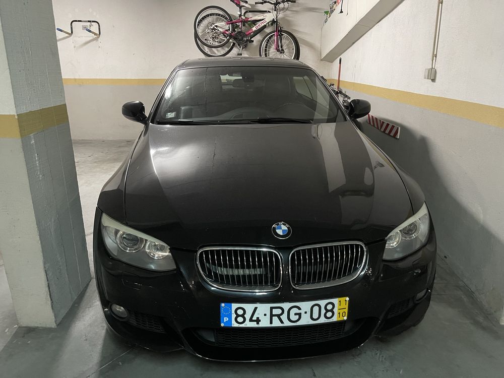BMW 320d cabrio em preto RESERVADO