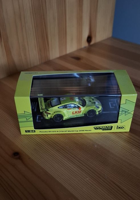 Porsche 911 gt3 r