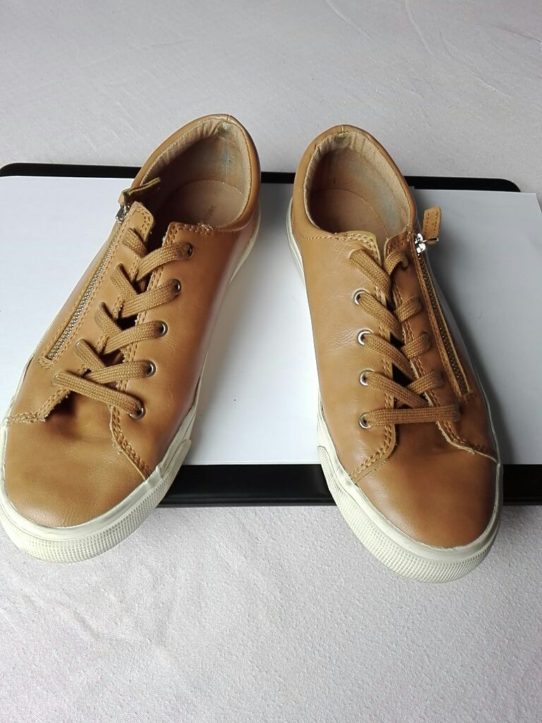 Sapatilhas de mulher Stradivarius n°39 SP 602