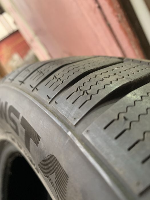 Шини 4шт. Powertrac Snowstar Pro 215/55 R18 99V XL