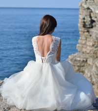 Весільна сукня S-M з відкритою спиною