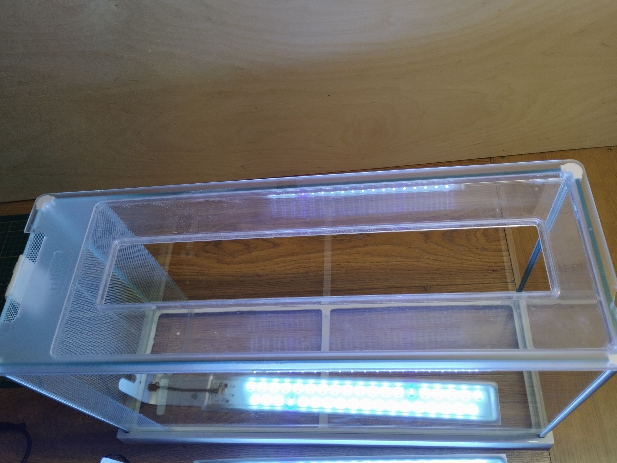 Akwarium szklane FLUVAL SPEC V Z LED, 19L, 52 CM X 29.5 CM X 19 CM, B