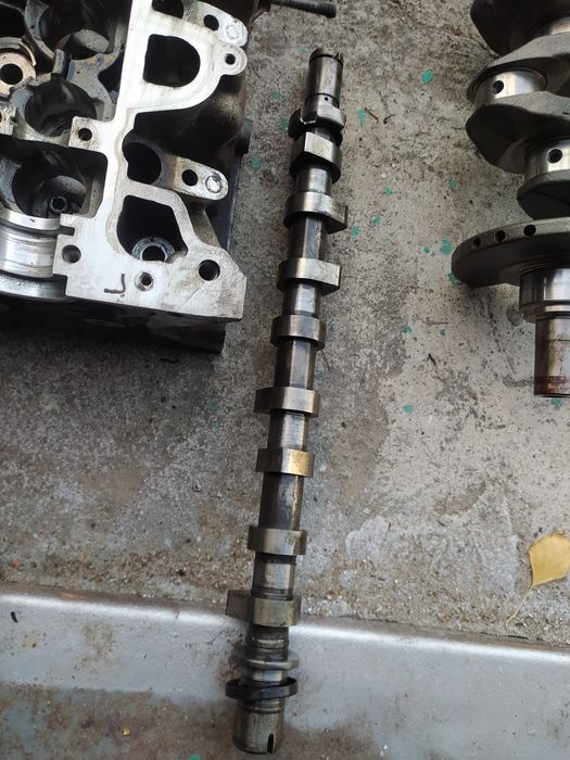 Розпредвал рено меган 3 1.5 dci