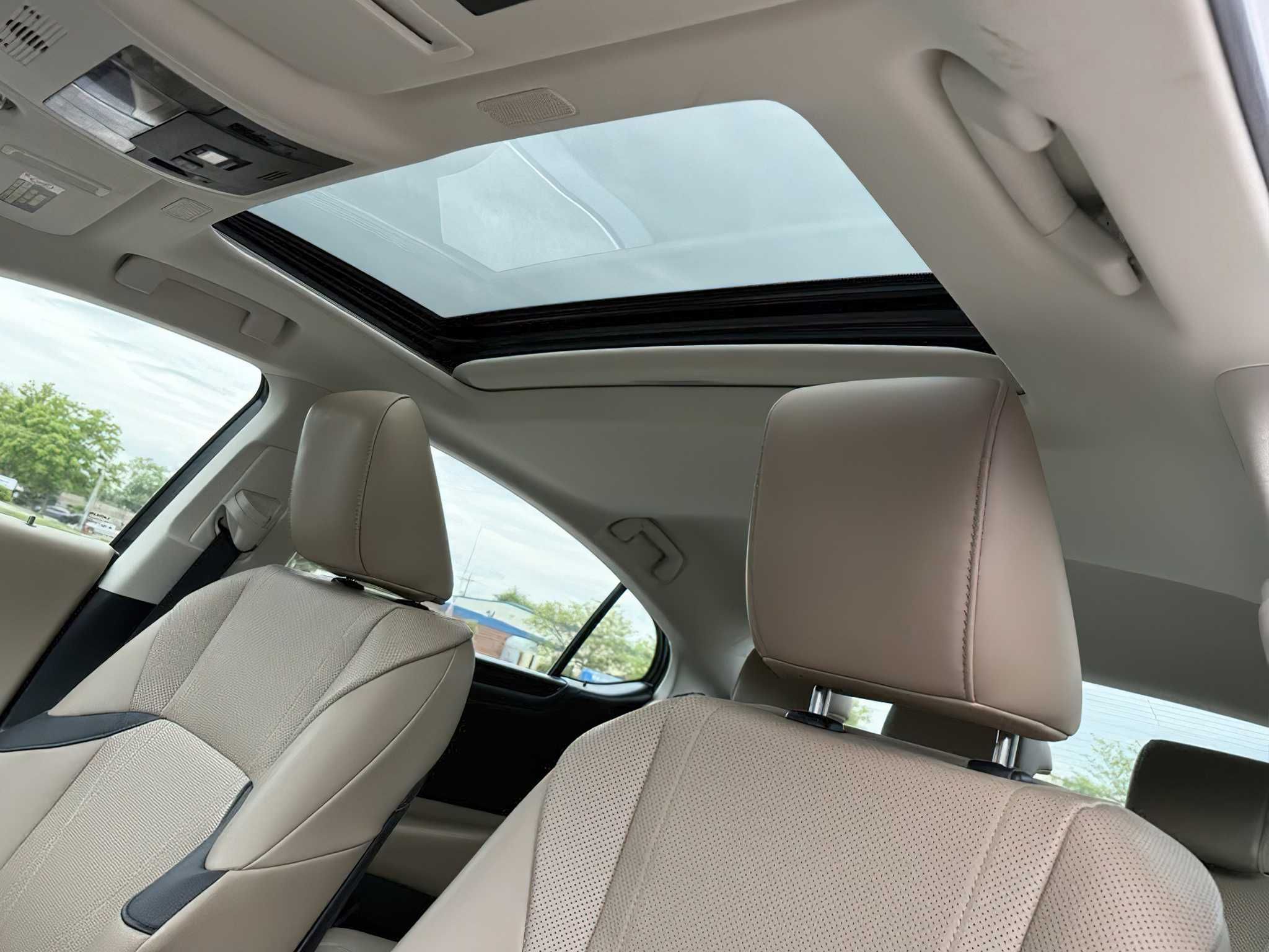 Lexus ES 300 H 2021
