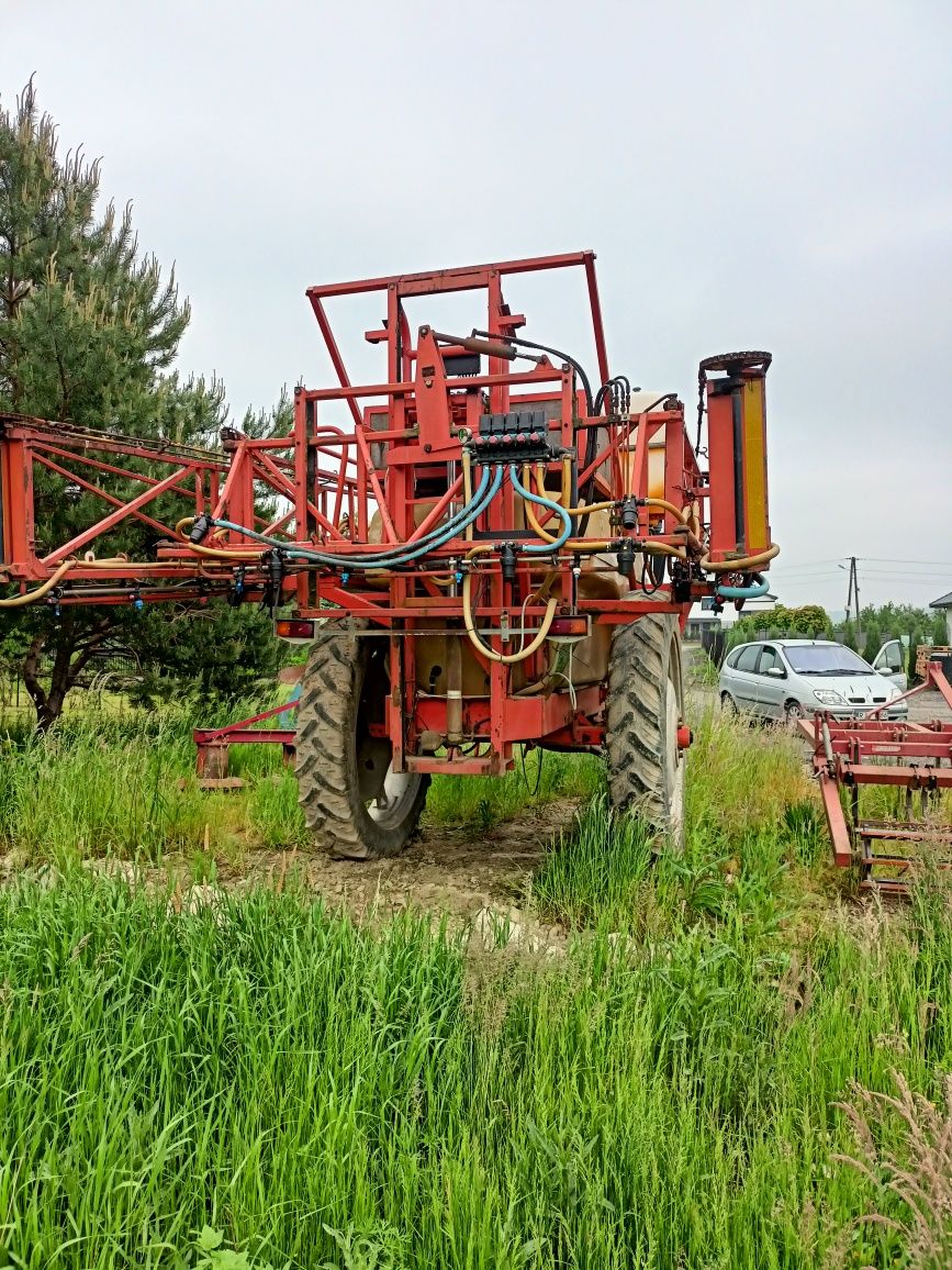 opryskiwacz douven- John Deere 3400l NOWA ELEKTRONIKA