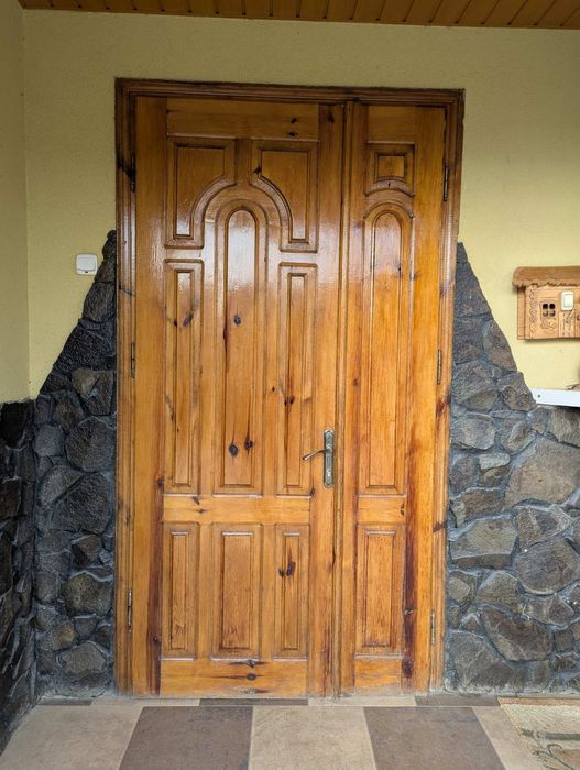 Продам вхідні двері