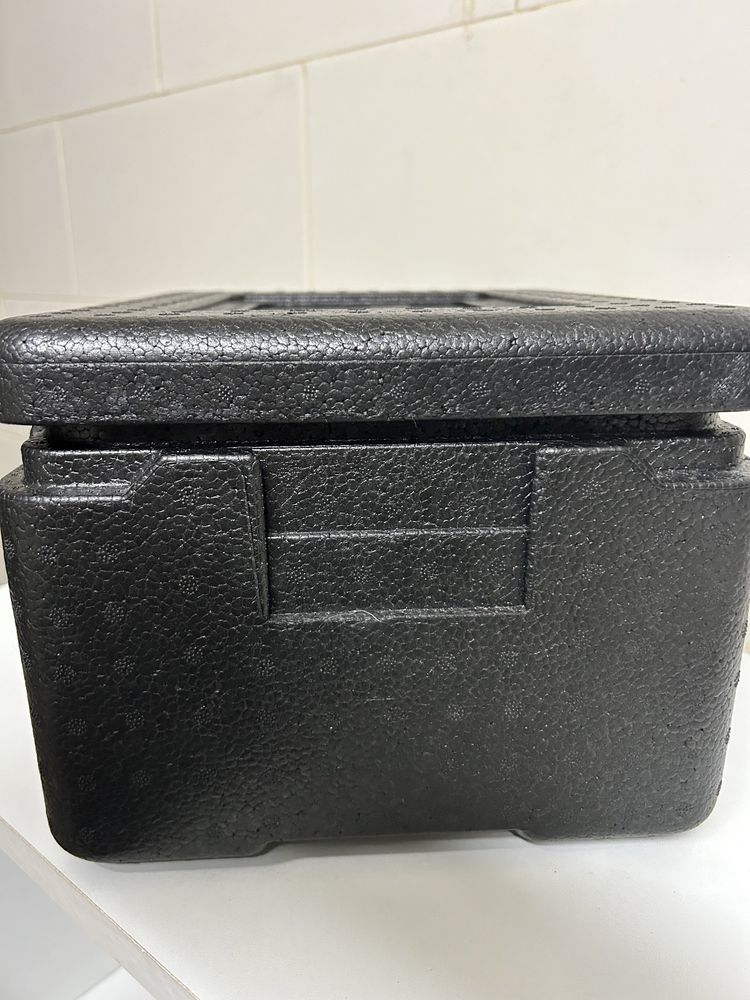 Caixa termica 7L