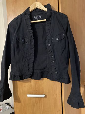 Czarna kurtka jeansowa 38