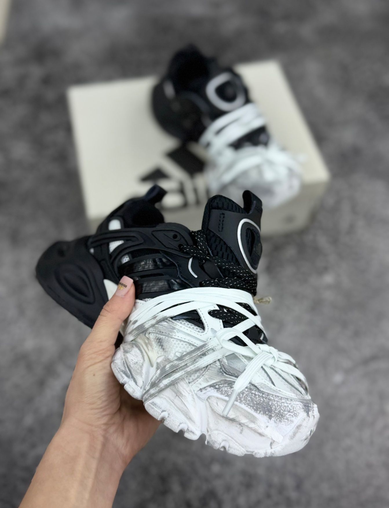 Кроссовки Adidas XLG Deluxe
Adidas XLG Deluxe

кроссовки Adidas XLG —