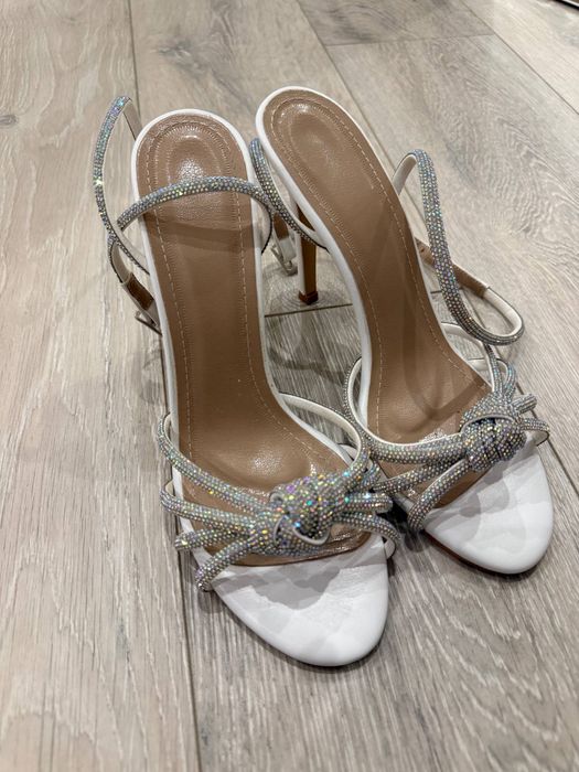 Босоніжки білі з блискітками  Розмір 40