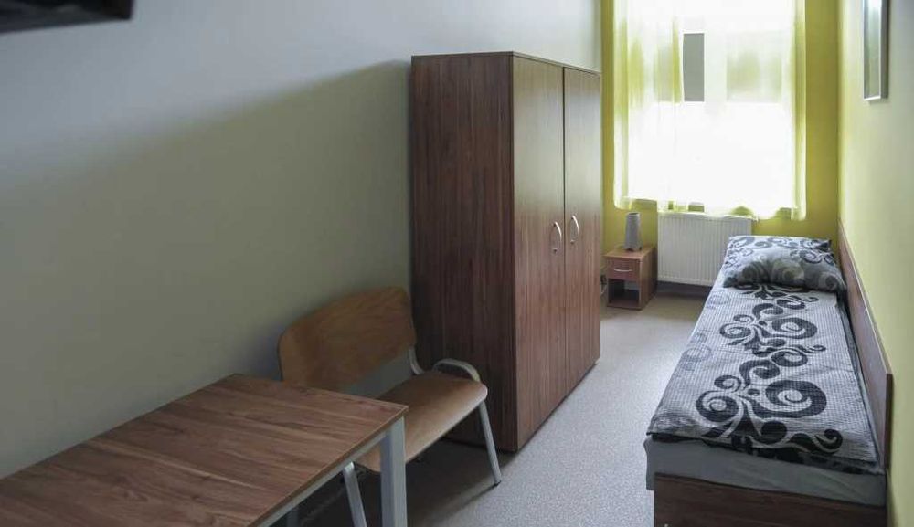 Hostel Domel Noclegi Pracownicze Pokoje z Łazienkami w Jaworznie