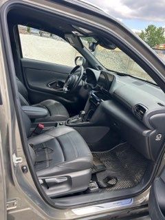 Toyota Yaris Cross Hybrid 4x4 faktura Vat