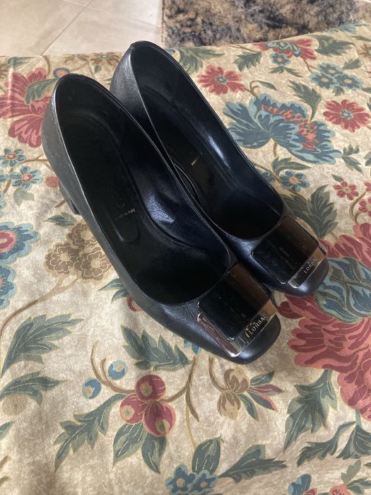 Шкіряні туфлі лодочки жіночі на каблуках чорні