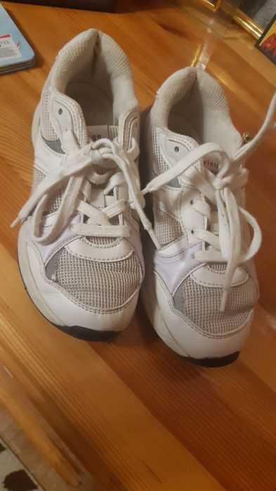 Кроссовки Zara 33 р