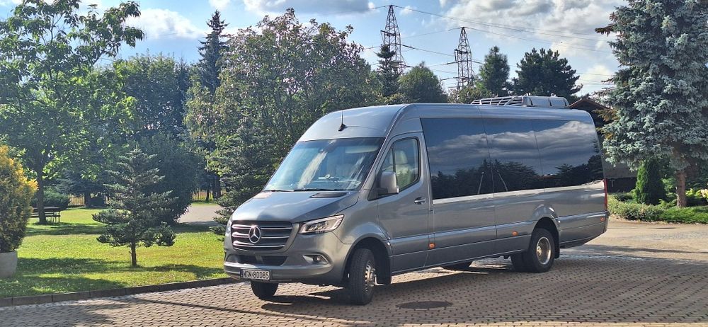 Wynajem busa busów autokarów samochodów z kierowcą warszawa autobus