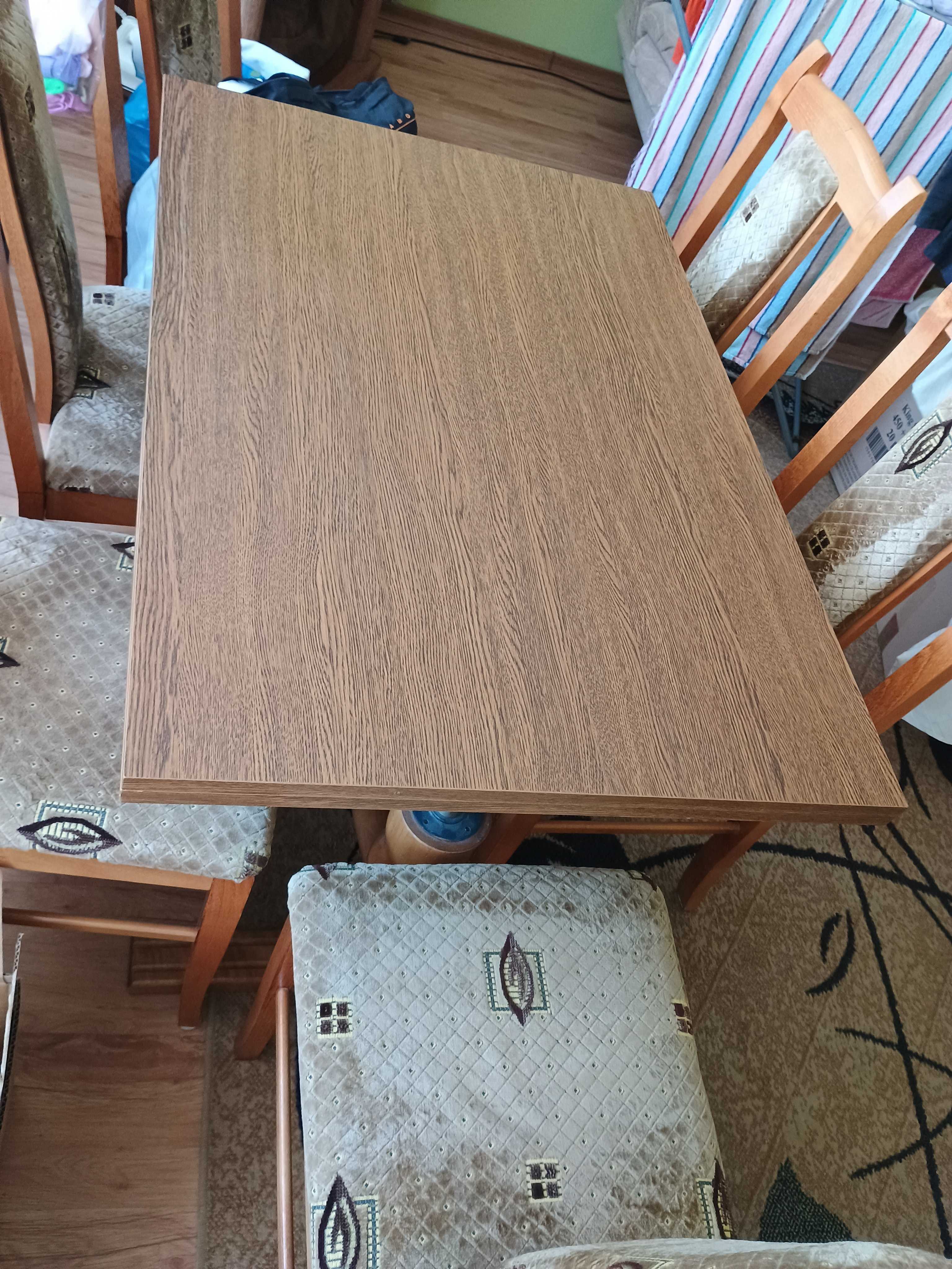 Stół, krzesła,komoda ,+ gratis