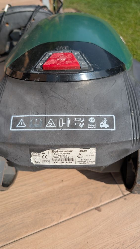 Robot koszący do trawy Robomow RC308U